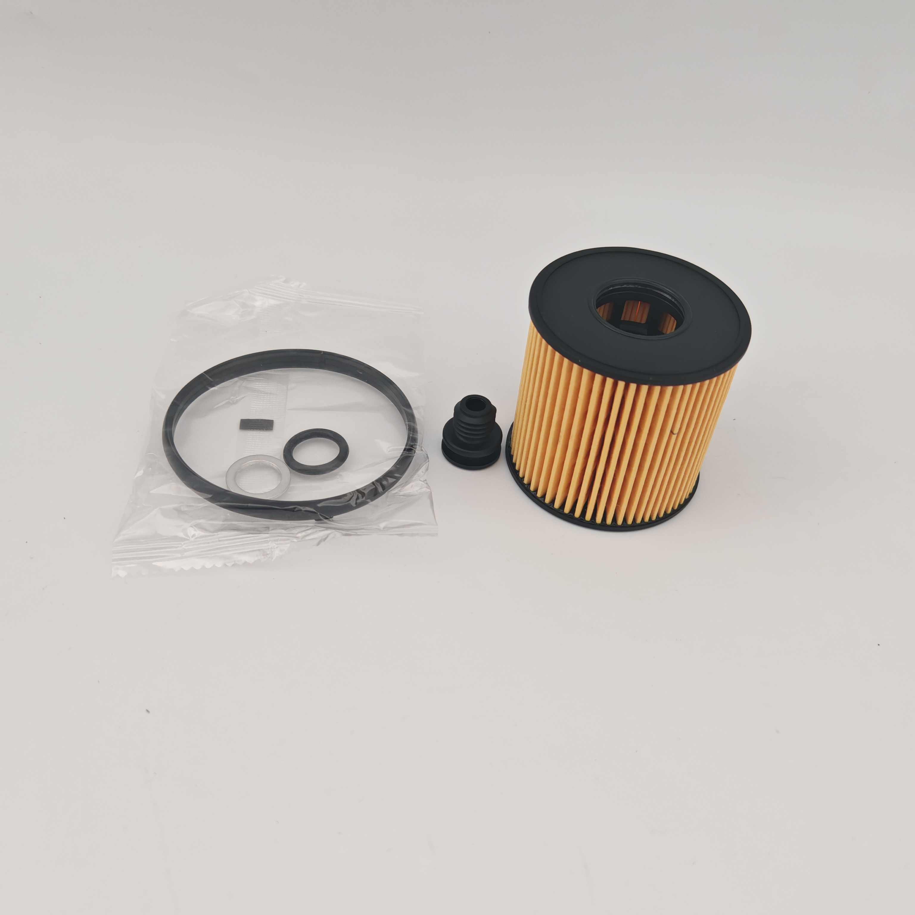 Guohao Auto Parts kəsmə yaradır - müxtəlif nəqliyyat vasitələrinin tətbiqləri üçün kənar yanacaq filtri